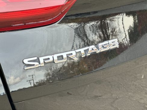 Certified 2022 Kia Sportage LX image 25