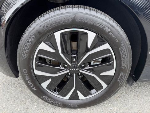 Used 2024 Kia EV6 Wind w/ Wind Technology Package AWD/4WD image 58
