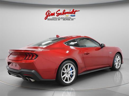 Used 2024 Ford Mustang GT Premium image 6