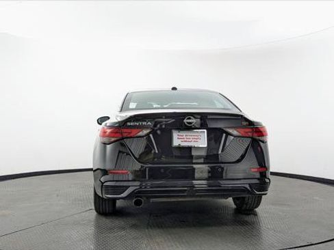 Used 2025 Nissan Sentra SR FWD image 7