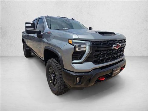 New 2026 Chevrolet Silverado 2500 ZR2 AWD/4WD image 7