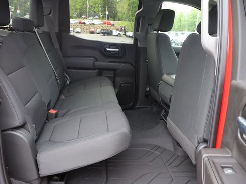 Used 2020 Chevrolet Silverado 1500 Custom w/ Custom Value Package AWD/4WD image 15