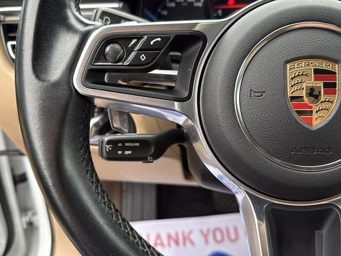 Used 2020 Porsche Macan AWD/4WD image 18