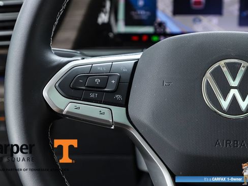Used 2025 Volkswagen Atlas SEL AWD/4WD image 21