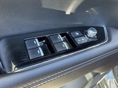 Certified 2025 MAZDA CX-5 Signature image 25