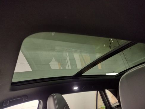 New 2026 Volkswagen Atlas Cross Sport SEL R-Line image 22