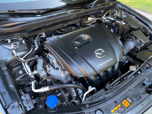 Used 2021 MAZDA MAZDA3 s FWD image 12