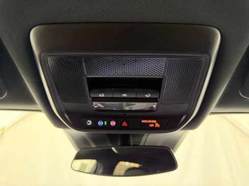 New 2025 Chevrolet Blazer EV LT image 38