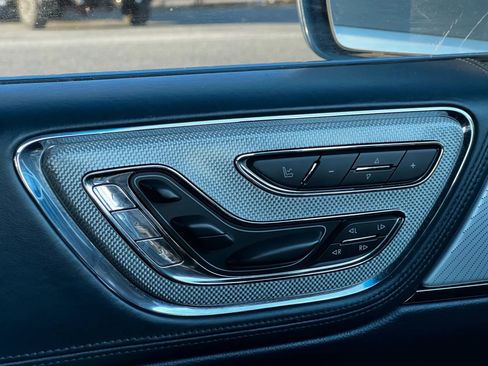 Used 2017 Lincoln Continental Black Label w/ Rear-seat Package image 28