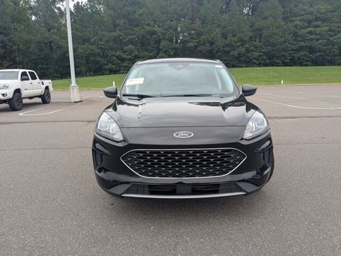 Certified 2022 Ford Escape SE w/ Convenience Package FWD image 2