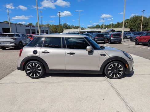 Used 2022 MINI Cooper S w/ Premium Package image 3
