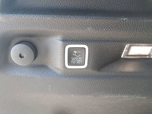 Certified 2021 Jeep Grand Cherokee L Limited AWD/4WD image 16