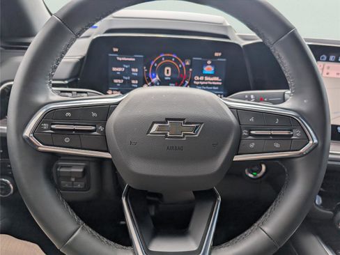 Used 2025 Chevrolet Tahoe Z71 w/ Z71 Off-Road Package image 20