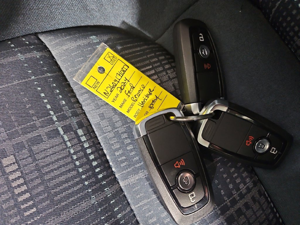 Used 2024 Ford Bronco Sport Heritage w/ Heritage Convenience Package AWD/4WD image 28