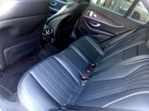 Used 2017 Mercedes-Benz E 300 4MATIC image 14