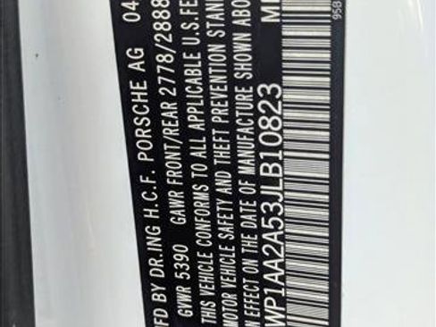 Used 2018 Porsche Macan image 25