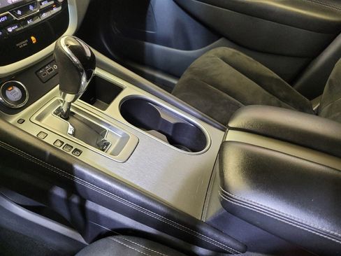 Used 2019 Nissan Murano SV image 26