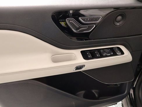 New 2026 Lincoln Aviator Reserve RWD image 17