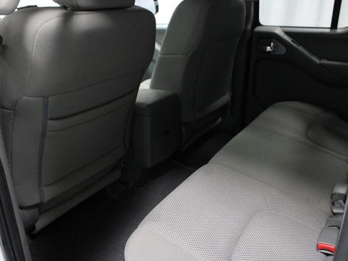 Certified 2019 Nissan Frontier SV w/ Value Truck Package AWD/4WD image 21