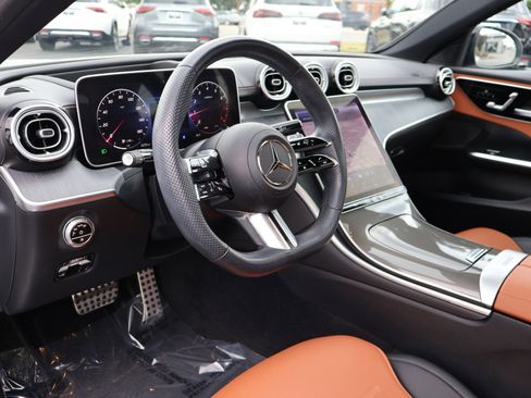 Used 2023 Mercedes-Benz C 300 Sedan image 12