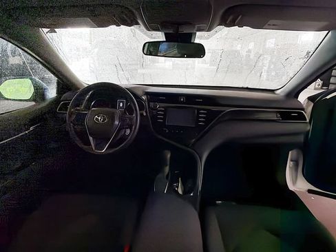 Used 2020 Toyota Camry LE FWD image 10