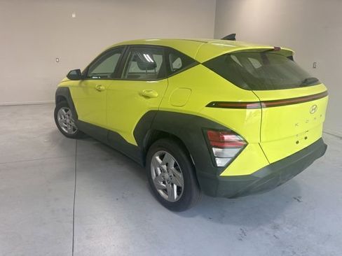 Used 2024 Hyundai Kona SE image 8