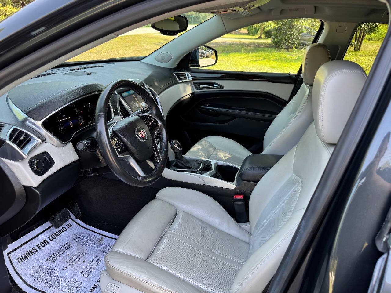 Used 2014 Cadillac SRX Luxury w/ Driver Awareness Package FWD image 9
