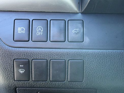 Used 2017 Toyota Highlander XLE FWD image 31