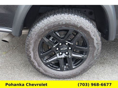 Used 2025 Chevrolet Colorado Trail Boss AWD/4WD image 31