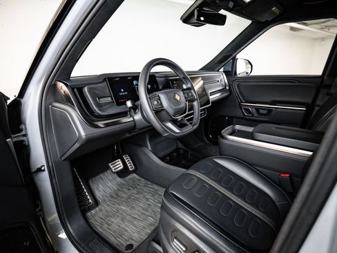 Used 2024 Rivian R1T Adventure AWD/4WD image 4