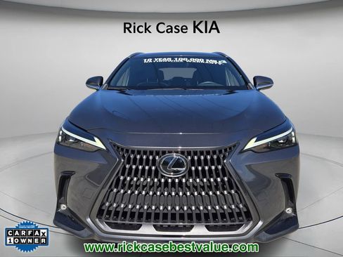 Used 2024 Lexus NX 250 FWD w/ Towing Package (2000 Lbs) image 3