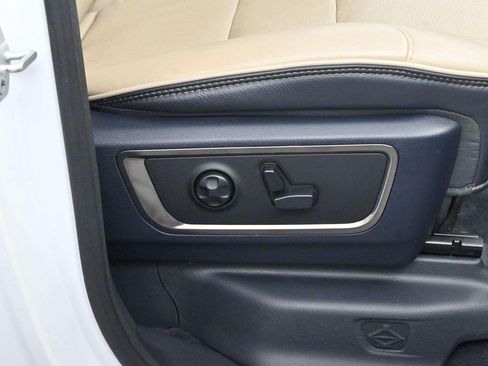 Used 2020 RAM 1500 Limited AWD/4WD image 39