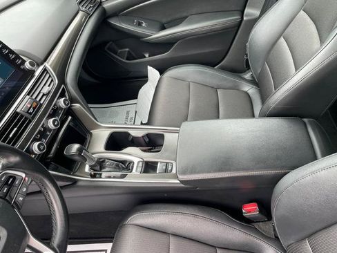 Used 2019 Honda Accord Sport image 16