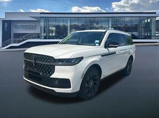 New 2026 Lincoln Navigator Black Label video 3