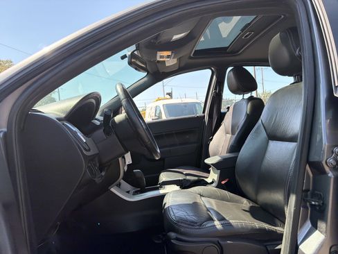 Used 2010 Ford Focus SES FWD image 7