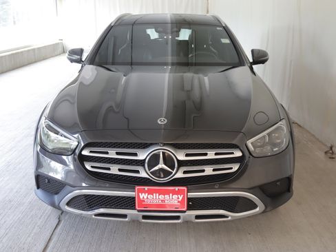 Used 2023 Mercedes-Benz E 450 4MATIC All-Terrain Wagon image 4