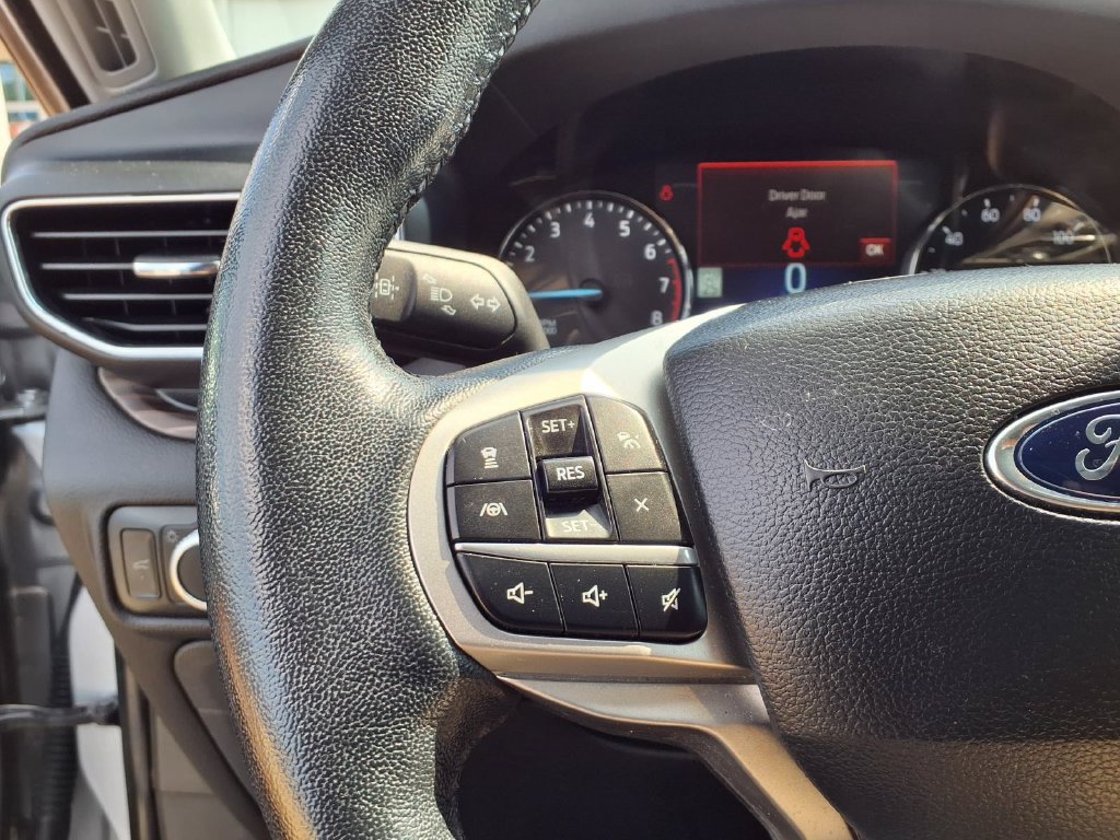 Used 2022 Ford Explorer Limited AWD/4WD image 11