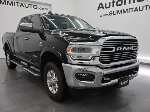 Used 2022 RAM 2500 Laramie AWD/4WD image 2