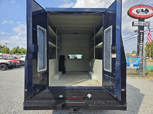 Used 2016 Ford F550 4x4 SuperCab Super Duty image 11