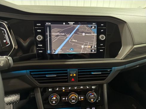 Used 2023 Volkswagen Jetta SEL image 29