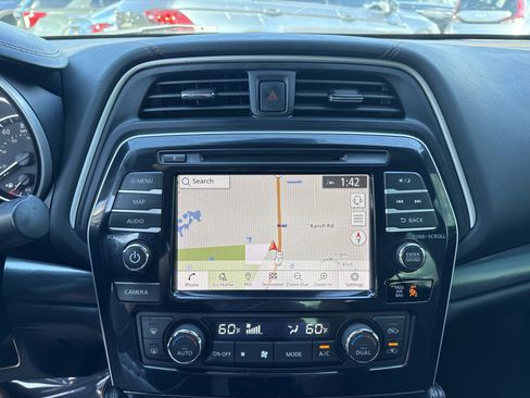 Used 2023 Nissan Maxima SR w/ Sport Mat Group image 24