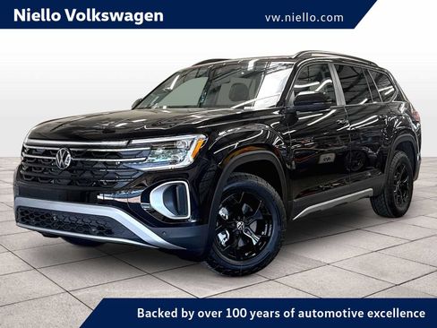 New 2026 Volkswagen Atlas Peak Edition AWD/4WD image 1
