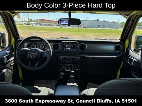 Used 2023 Jeep Gladiator Sport AWD/4WD image 13