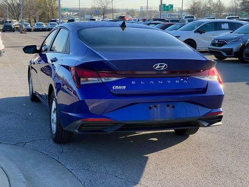 Used 2021 Hyundai Elantra SE image 5