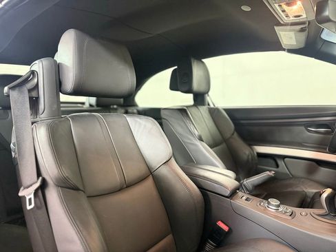Used 2013 BMW M3 Convertible image 22