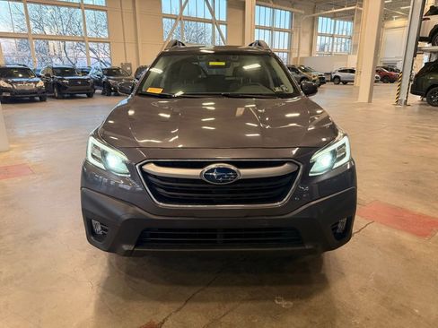 Used 2022 Subaru Outback Premium image 8