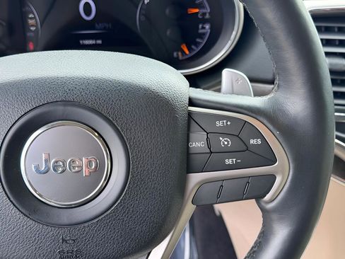 Used 2016 Jeep Grand Cherokee Limited w/ Trailer Tow Group IV image 17