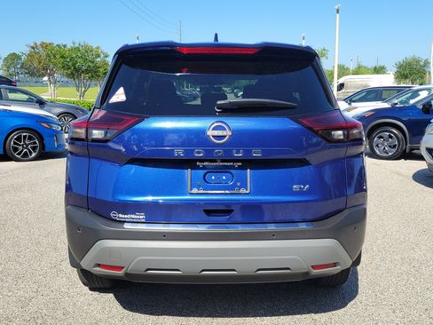 Certified 2022 Nissan Rogue SV FWD image 6
