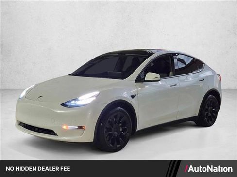 Used 2021 Tesla Model Y Long Range AWD/4WD image 1