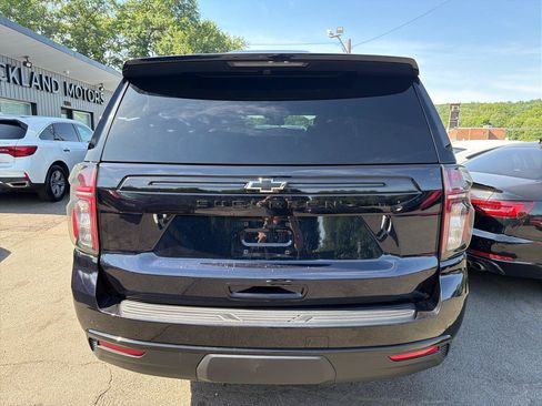 Used 2024 Chevrolet Suburban Z71 w/ Z71 Off-Road Package AWD/4WD image 7